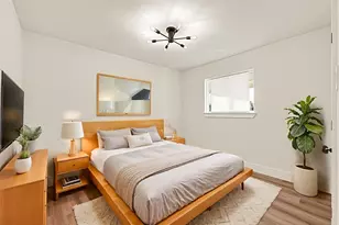 5827 Heron Dr, Houston, TX 77033 - Photo 23