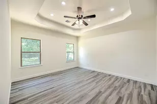 270 Legend Ln, Livingston, TX 77351 - Photo 17