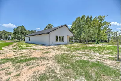 270 Legend Lane, Livingston, TX 77351 - Photo 5
