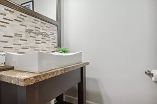 104 Arnold St, Houston, TX 77007 - Photo 17