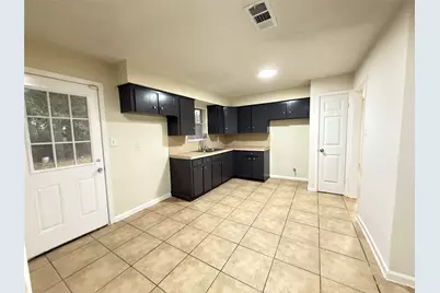 5926 Shirley Mae Lane, Houston, TX 77091 - Photo 5