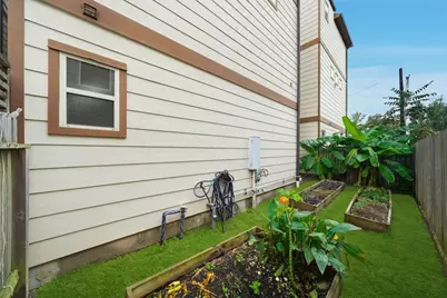 6107 Stillman Street, Houston, TX 77007 - Photo 3