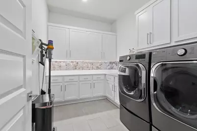 902 Falcon Hollow Lane, Pinehurst, TX 77362 - Photo 23