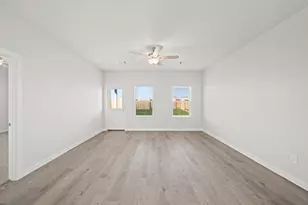 17231 White Peace Dr, Waller, TX 77484 - Photo 19