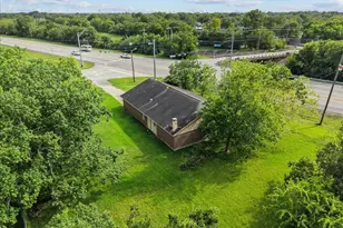 2201 Webster St, League City, TX 77573 - Photo 3