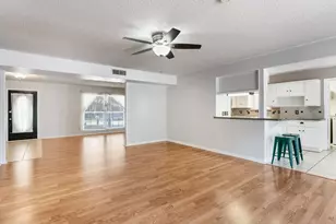 2025 Tupper Lake Ln, Bay City, TX 77414 - Photo 9