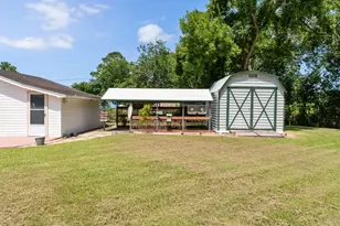 2025 Tupper Lake Ln, Bay City, TX 77414 - Photo 45