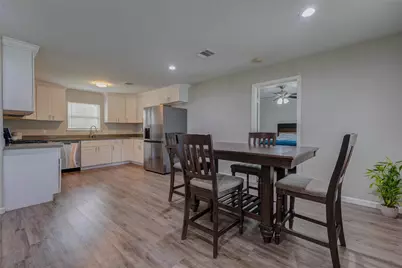 5031 Caplin Street, Houston, TX 77026 - Photo 5
