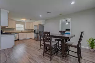 5031 Caplin St, Houston, TX 77026 - Photo 5