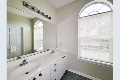 13551 Forest Pines Village Lane, Houston, TX 77067 - Photo 15