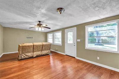908 Robinhood Lane, Angleton, TX 77515 - Photo 19