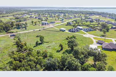 5610 Arrowhead Point Drive, Baytown, TX 77523 - Photo 11