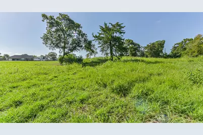 5610 Arrowhead Point Drive, Baytown, TX 77523 - Photo 7