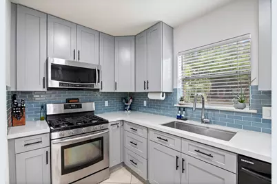 10403 Trail Ridge Court, Houston, TX 77064 - Photo 11