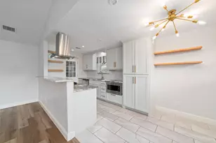 5922 Hummingbird St, Houston, TX 77096 - Photo 13