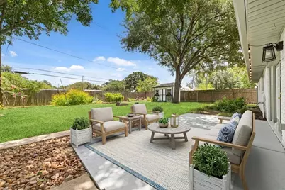 5922 Hummingbird Street, Houston, TX 77096 - Photo 7