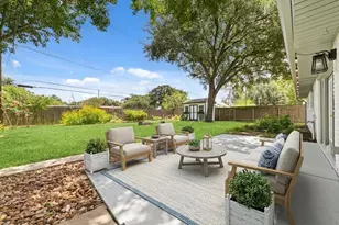 5922 Hummingbird St, Houston, TX 77096 - Photo 7
