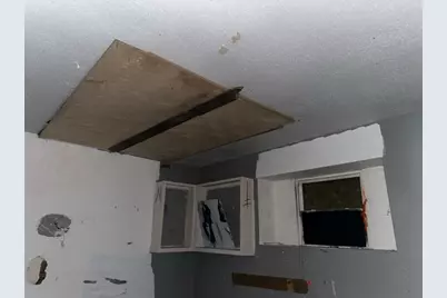 2506 Loch Lomond Street, Highlands, TX 77562 - Photo 13