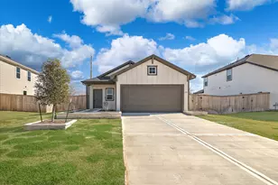 519 Louis Ln, Baytown, TX 77523 - Photo 1