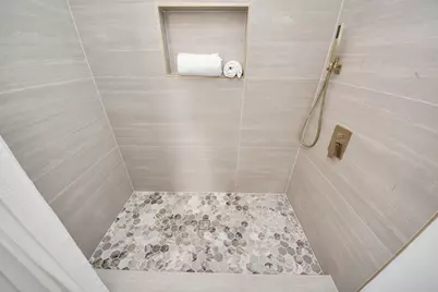 4215 Eli St Street, Houston, TX 77007 - Photo 11