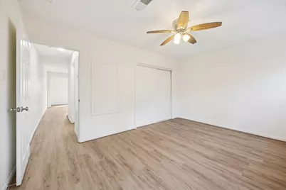 1011 W 10th Street #3, Houston, TX 77008 - Photo 7