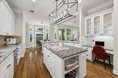 7923 N Wellington Court, Houston, TX 77055 - Photo 11