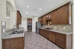 12003 Banks Run Dr, Pearland, TX 77584 - Photo 13