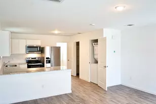 16790 N Marie Vlg Dr, Conroe, TX 77306 - Photo 5