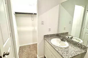 16790 N Marie Vlg Dr, Conroe, TX 77306 - Photo 13