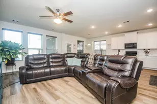 1507 Homewood Point Ln, Rosharon, TX 77583 - Photo 9