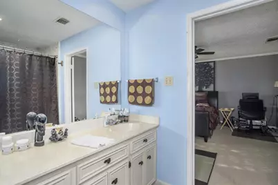 10763 Sandpiper Drive, Houston, TX 77096 - Photo 19