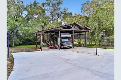 650 Oak Drive, Friendswood, TX 77546 - Photo 37