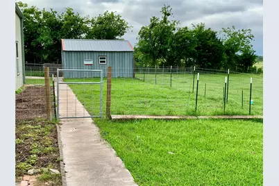 6572 Sandy Hill Road, Brenham, TX 77833 - Photo 13
