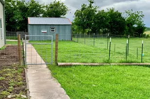 6572 Sandy Hill Rd, Brenham, TX 77833 - Photo 13