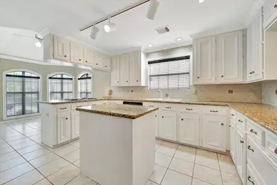 2019 Spring Field Road, Houston, TX 77062 - Photo 7