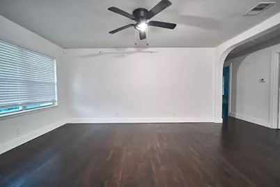 5815 Hornwood Drive, Houston, TX 77081 - Photo 3