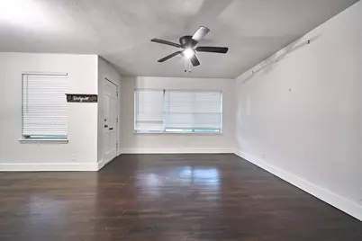 5815 Hornwood Drive, Houston, TX 77081 - Photo 5