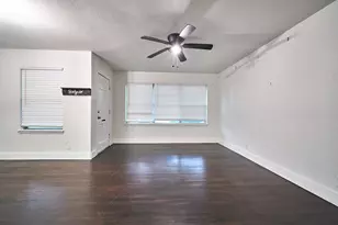 5815 Hornwood Dr, Houston, TX 77081 - Photo 5