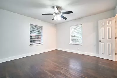 5815 Hornwood Drive, Houston, TX 77081 - Photo 15