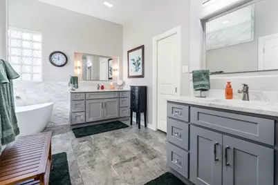 20303 Stone Lake Circle, Tomball, TX 77377 - Photo 19