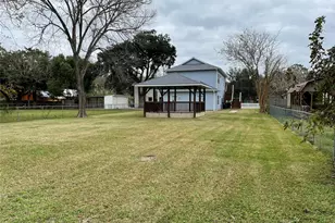 1018 S Booth Ln, Alvin, TX 77511 - Photo 19