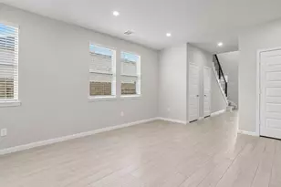 17542 Rosette Grass Dr, Conroe, TX 77385 - Photo 11