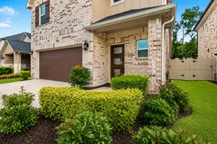 17542 Rosette Grass Dr, Conroe, TX 77385 - Photo 5