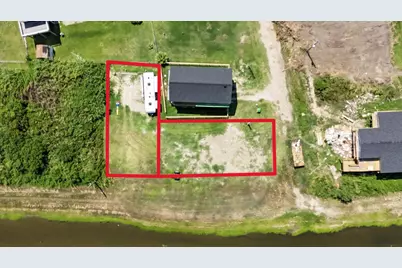 912 Trout Boulevard, Crystal Beach, TX 77650 - Photo 1
