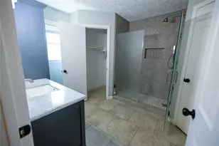 10323 Lone Brook Dr, Houston, TX 77041 - Photo 9
