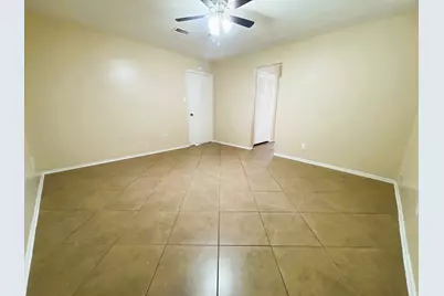 5615 Lynngate Drive, Spring, TX 77373 - Photo 7