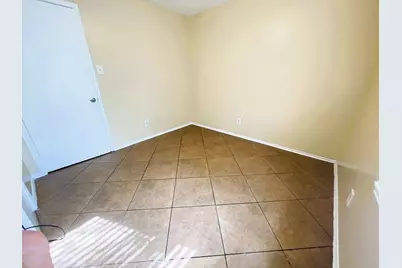 5615 Lynngate Drive, Spring, TX 77373 - Photo 9