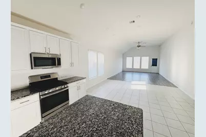 559 Long Beach Bay Dr, Katy, TX 77493 - Photo 9