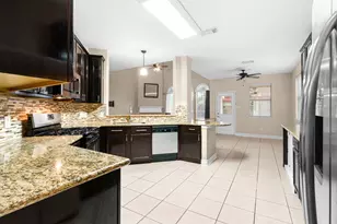 15718 Stroudwater Ln, Houston, TX 77084 - Photo 13