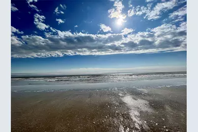 978 Fisherman Drive S, Crystal Beach, TX 77650 - Photo 5